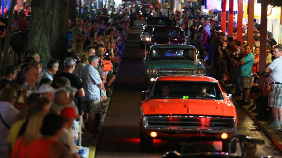 Saturday Night Cruising Palm Springs CA